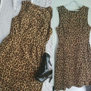 Gap leapord print dress